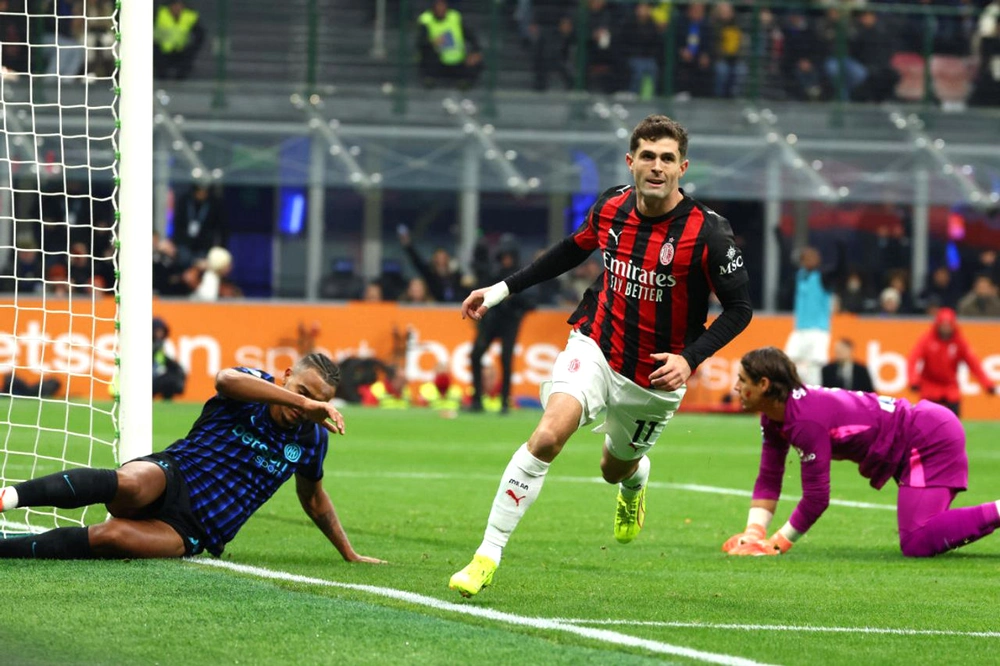 02h45 ngày 9/3, sân San Siro, Milan – Inter: Khi Scudetto không phải mục tiêu chiến thắng - Ảnh 1.