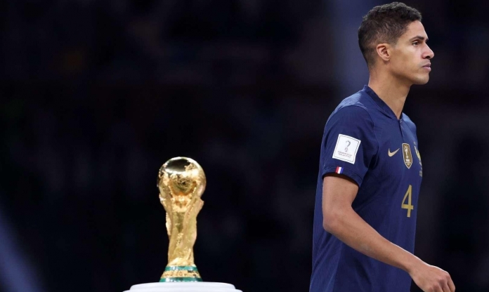 Raphael Varane tiết lộ chi tiết sốc khi còn ở Man United