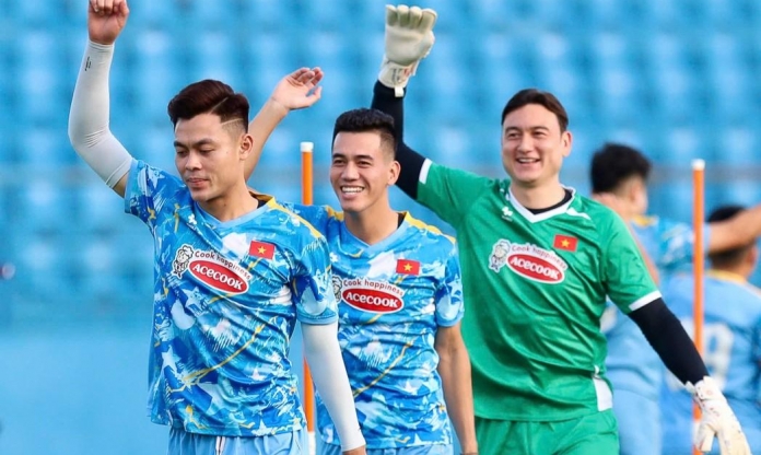 Thêm 1 cầu thủ ĐT Việt Nam chấn thương sát ngày đấu Nepal