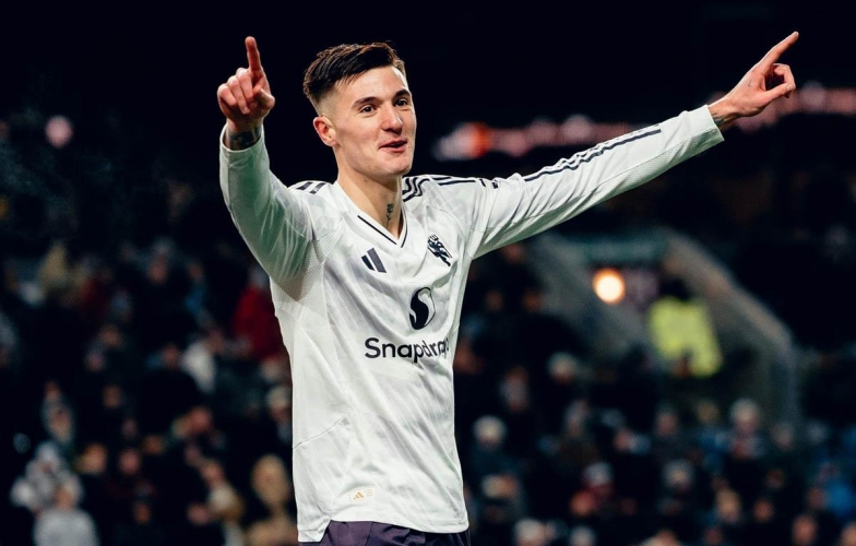 Benjamin Sesko scores twice but is criticized as 'not good enough to play for MU'