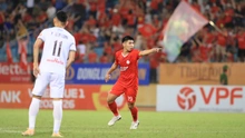 Young Sao of The Cong and his lack of luck with coach Kim Sang Sik