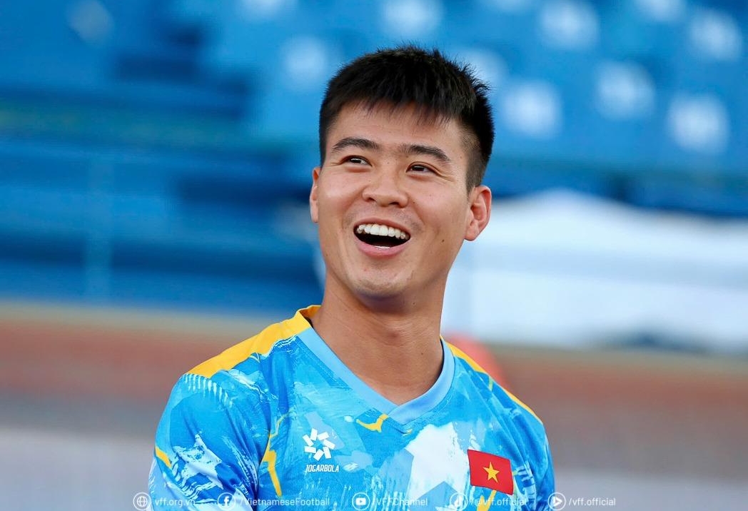 Captain Duy Manh is determined to win the match against Nepal