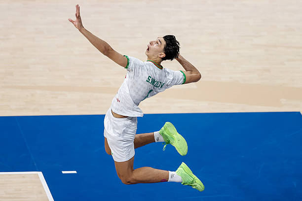 Nikolov từng cùng đội bóng chuyền nam Bulgaria giành ngôi á quân giải vô địch bóng chuyền thế giới 2025