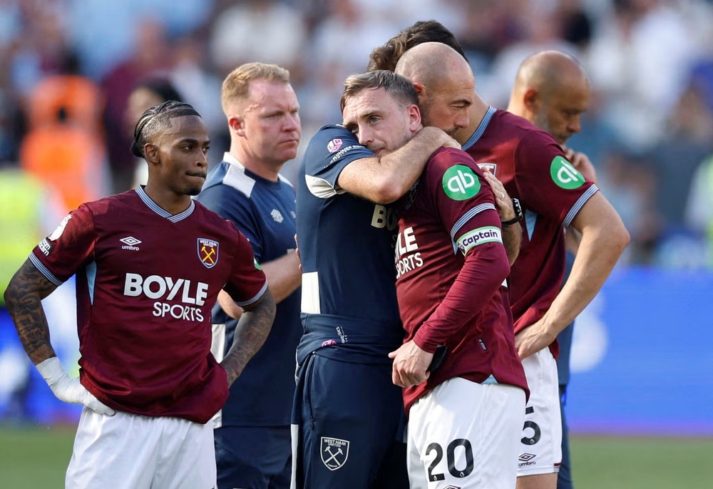 Premier League 2025-26: Mùa giải kỳ lạ và hỗn loạn bậc nhất lịch sử - Ảnh 1.