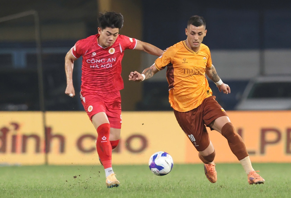 Bầu Đức "bật đèn xanh" cho ông Vũ Tiến Thành, HAGL không dễ đua trụ hạng - Ảnh 2.