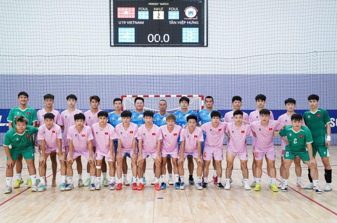 Vietnam youth team heads to Thailand for Southeast Asia tournament