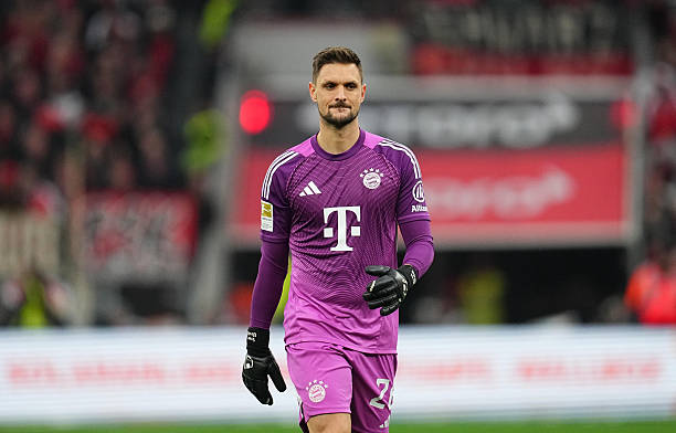 Cả 4 thủ môn đội 1 của Bayern Munich đều chấn thương trước lượt về vòng 1/8 Champions League