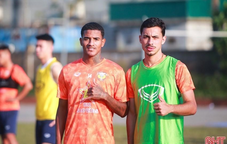 Two Brazilian strikers are about to join Vietnamese football