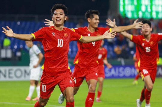 Hot football news midday 9/7: Vietnam U23 may face World Cup stars