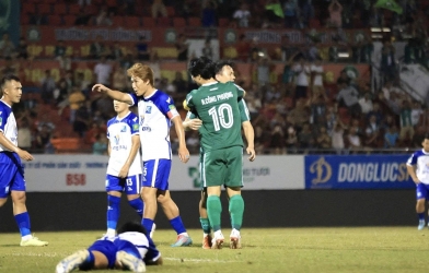 Công Phượng made a significant impact, helping Đồng Nai maintain their top position in the standings.
