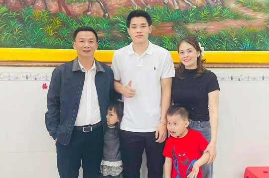 Đình Bắc returns to Nghệ An to celebrate Tet after the match with CAHN FC