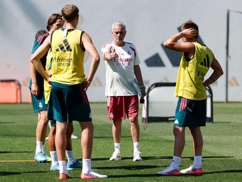 Real Madrid: Giải cứu Mourinho - Ảnh 1.