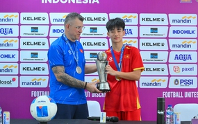 Vietnam Football Hot News Today April 25: U17 Vietnam Pride in Southeast Asian Championship; VFF Awards 'Hot' 1.1 Billion Dong