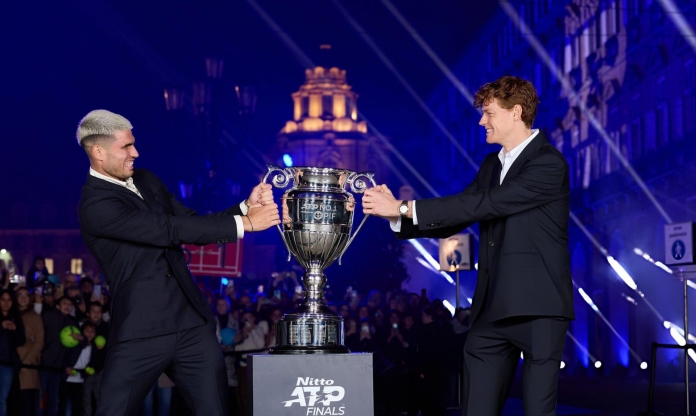 Alcaraz chuẩn bị so kè Sinner ở châu Á