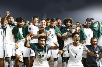 Bangladesh officially confirms seven naturalized stars to face Vietnam national team