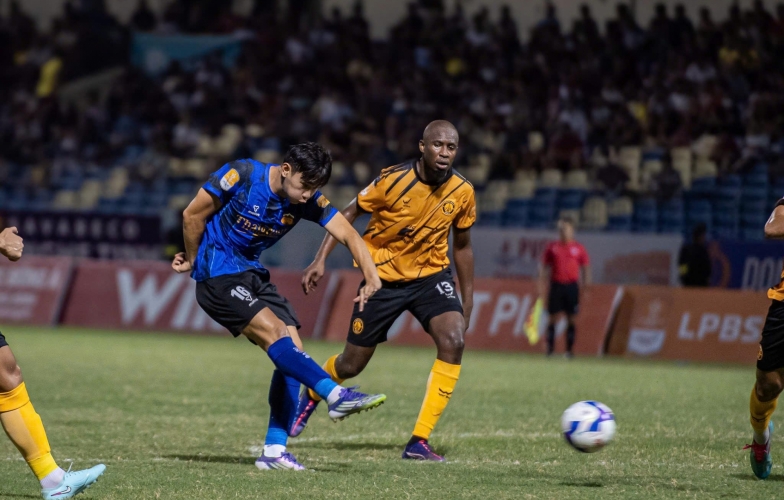 Last-minute goal secures a draw between HAGL and Thanh Hóa in the relegation final