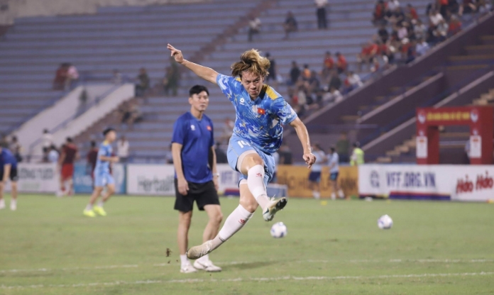 Cầu thủ Việt kiều bất ngờ vắng mặt ngày U23 Việt Nam hội quân