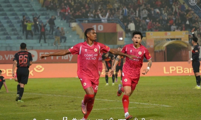 Vòng 12 V-League: Ninh Bình hết bất bại, ngôi đầu đổi chủ