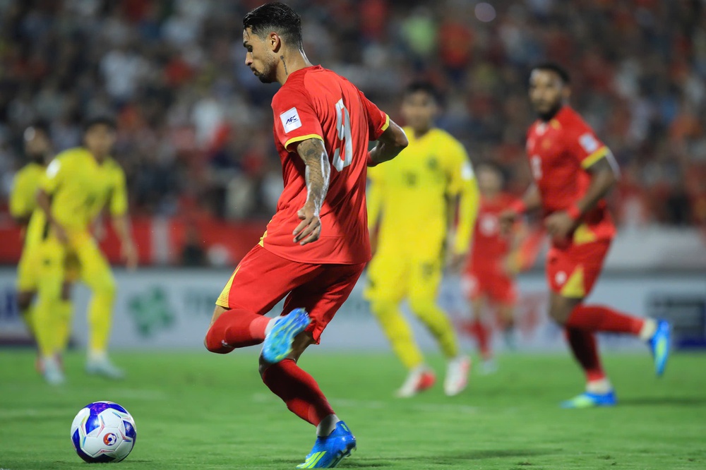 Hoàng Hên không phụ chờ đợi của HLV Kim Sang Sik - Ảnh 1.