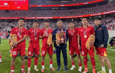 U23 Vietnam still received a trophy despite finishing bottom of the table in China tournament.