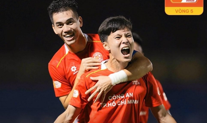 Ngược dòng thắng SLNA, CA TP HCM vươn lên ngôi đầu