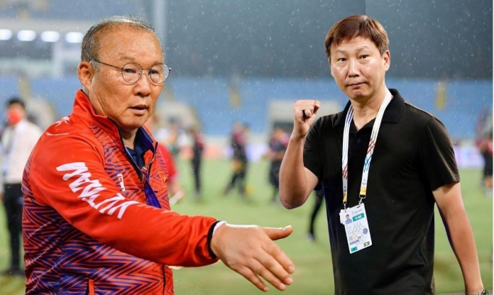 HLV Park Hang Seo chúc mừng U22 VN giành HCV SEA Games, tiết lộ chi tiết đặc biệt về HLV Kim Sang Sik