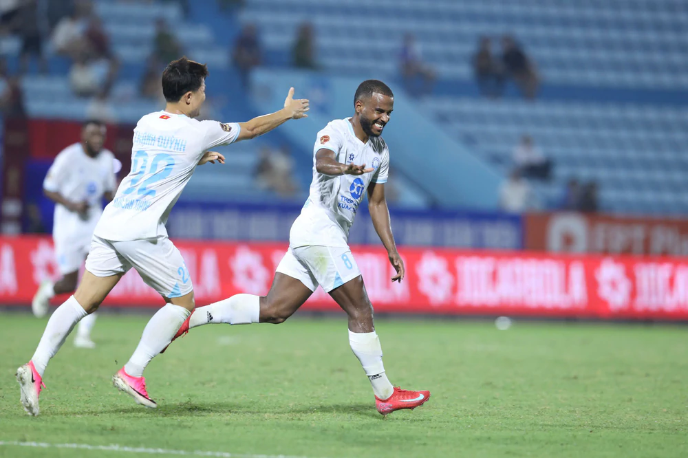 Vòng 2 LPBank V-League 2026/27: Nam Định thử lửa Chi Lăng, Ninh Bình chờ bứt phá - Ảnh 1. Vòng 2 LPBank V-League 2026/27: Nam Định thử lửa Chi Lăng, Ninh Bình chờ bứt phá - Ảnh 1.