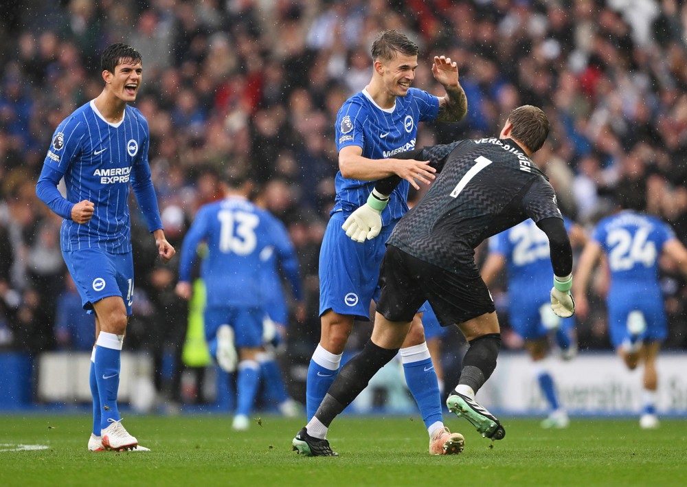 Brighton sẽ gây sốc như Leicester City? - Ảnh 1. Brighton sẽ gây sốc như Leicester City? - Ảnh 1.