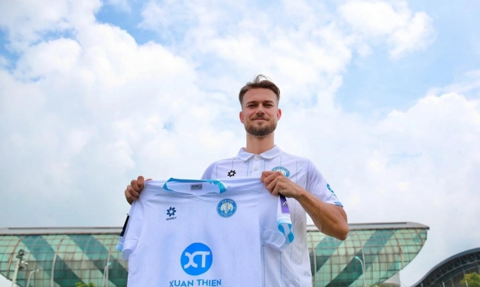 Tiền vệ châu Âu sang Trung Quốc thi đấu sau khi rời Việt Nam