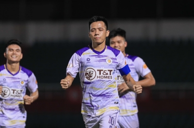 Văn Quyết suspended after match against Ninh Bình FC