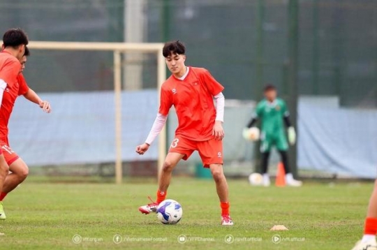 Overseas Vietnamese player who once joined U17 Vietnam decides his future at a French club