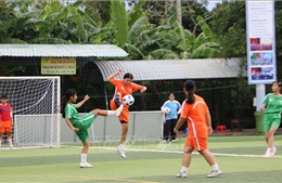 Spreading positive values and a passion for football to young female players