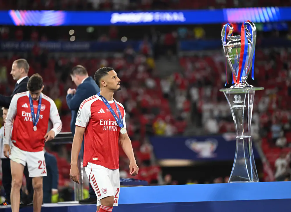 Arsenal đang tập làm đại gia? - Ảnh 1. Arsenal đang tập làm đại gia? - Ảnh 1.