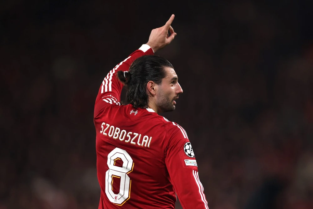 Dominik Szoboszlai: 'Gerrard mới' thắp lại hy vọng cho Liverpool - Ảnh 1.