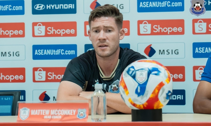 HLV CLB Campuchia e sợ trước dàn ngoại binh khủng của Nam Định