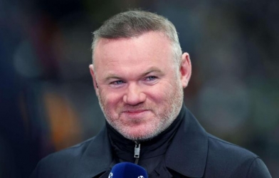 Wayne Rooney admits his mistake in assessing MU's super midfielder.