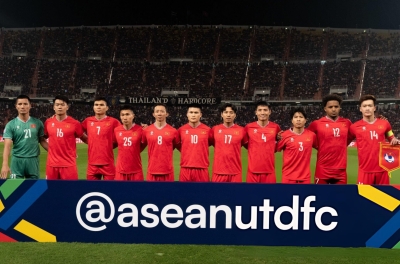 Where can you watch the live broadcast of Vietnam vs Bangladesh? Which channel?