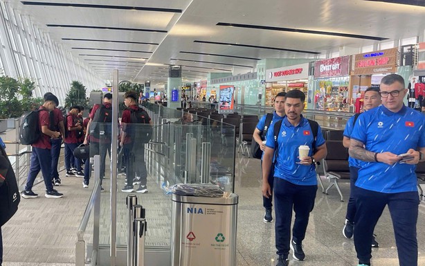 U17 Vietnam spent nearly a day to reach Indonesia.