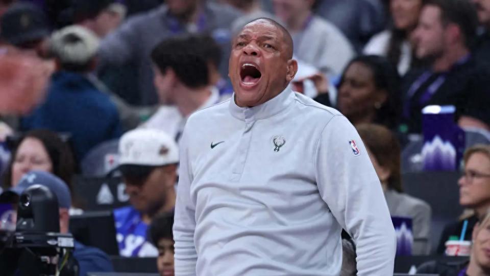 Coach Bucks with 95 wins and 99 losses! Rivers faces firing crisis as multiple players lack confidence in him.