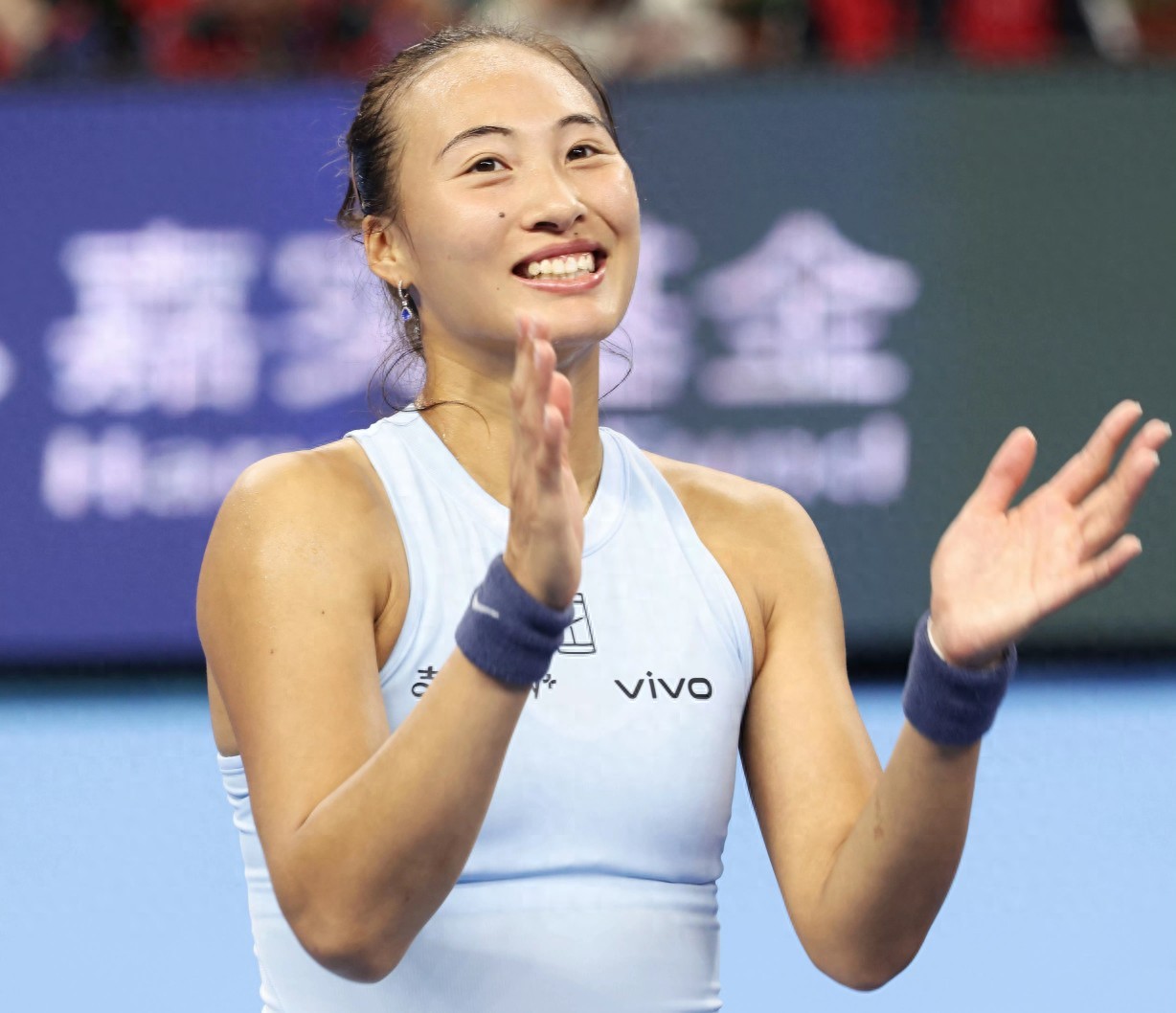 The WTA1000 Dubai draw has been finalized, and Zheng Qinwen is expected to reach the semifinals.