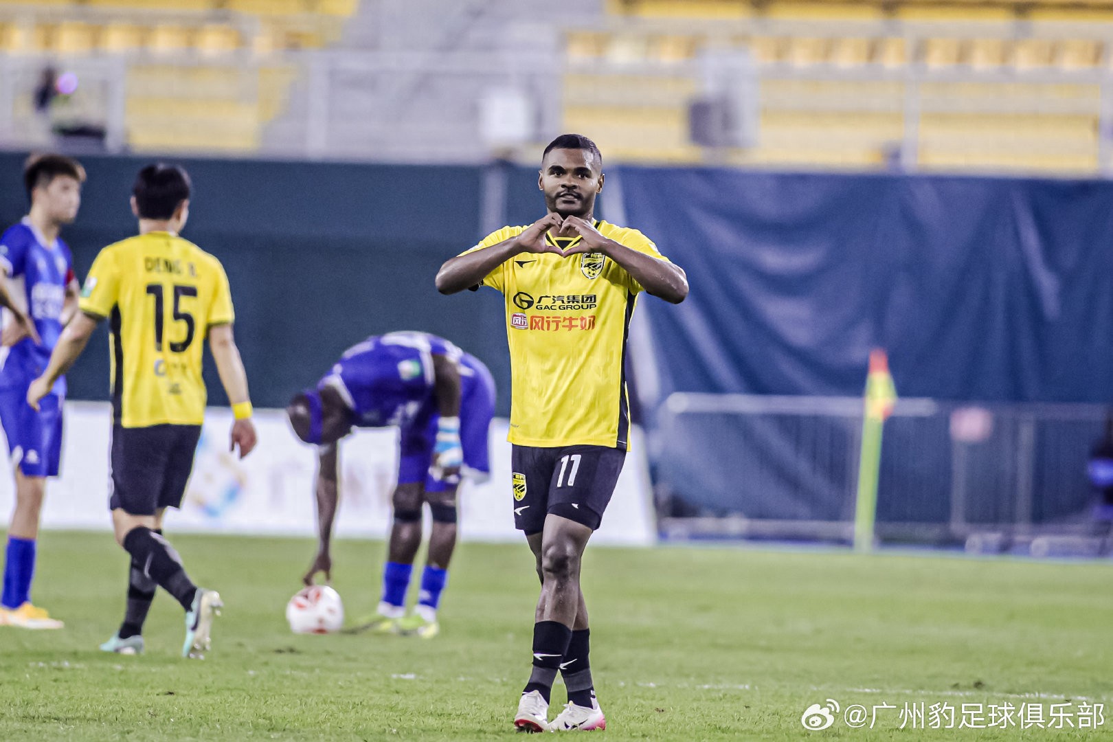 Nikon scored twice and assisted twice, with Guangzhou Leopards continuing to closely chase Chongqing Tongliang Dragons!