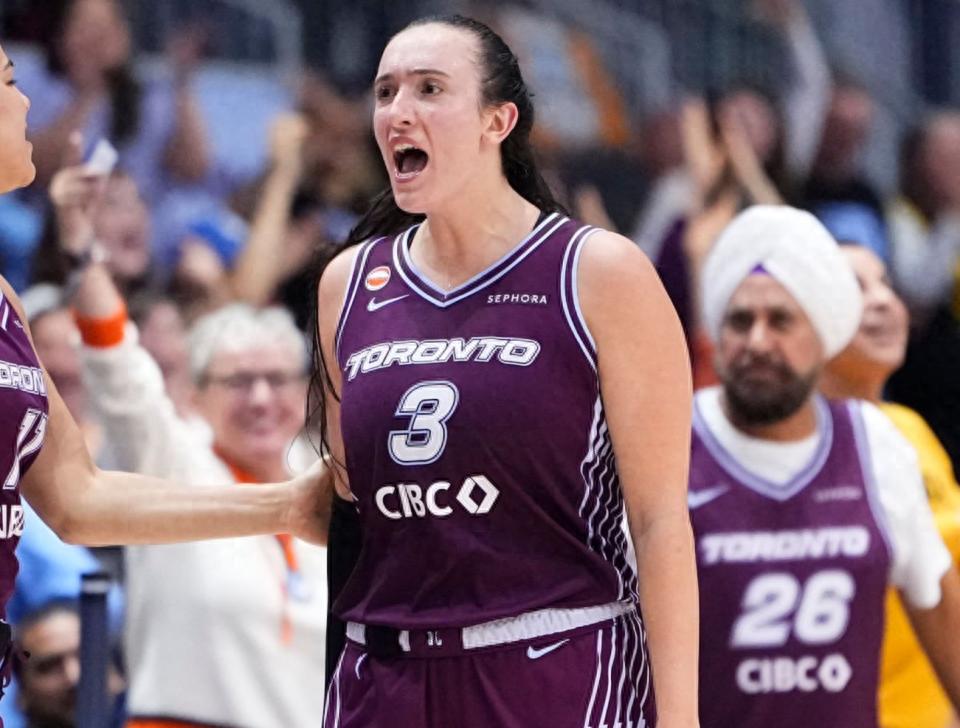Mabrey explodes for 53 points, tying the WNBA record! Three games with 18+ points in a single quarter this season: a first in history
