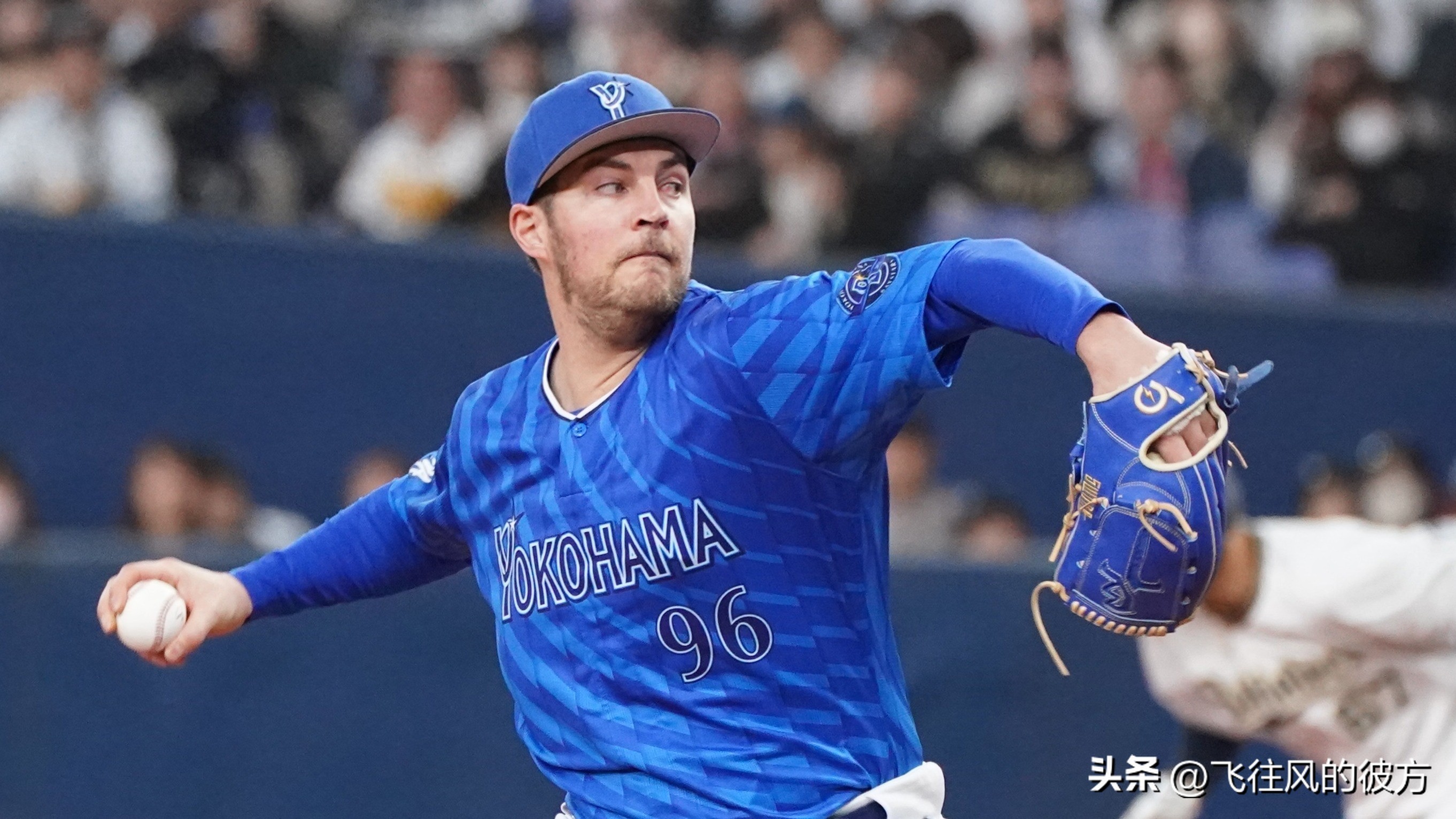 Former Dodgers Cy Young Award winner Bauer returns to the United States, joining the independent league's Long Island Ducks.