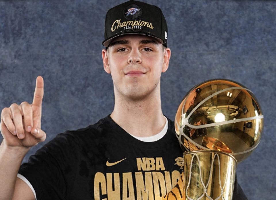 Just after playing a game, he had to rest again! Topić has undergone testicular surgery and is expected to be reassessed in 4-6 weeks.