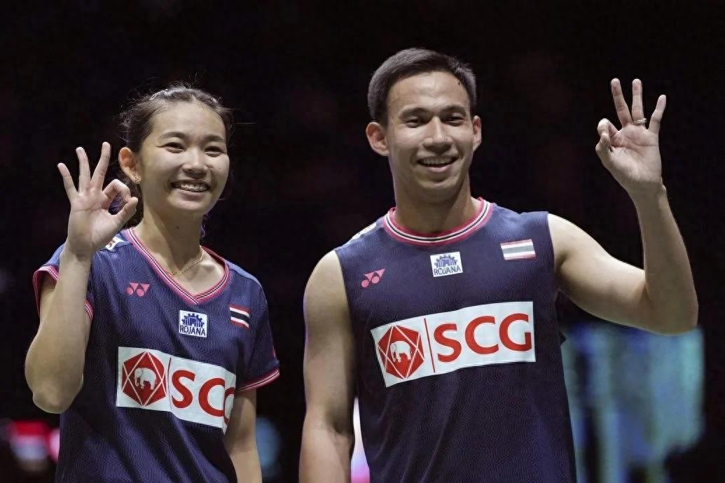 The left-handed duo made history by reaching the mixed doubles final of the 2025 Singapore Badminton Super 750 Tournament