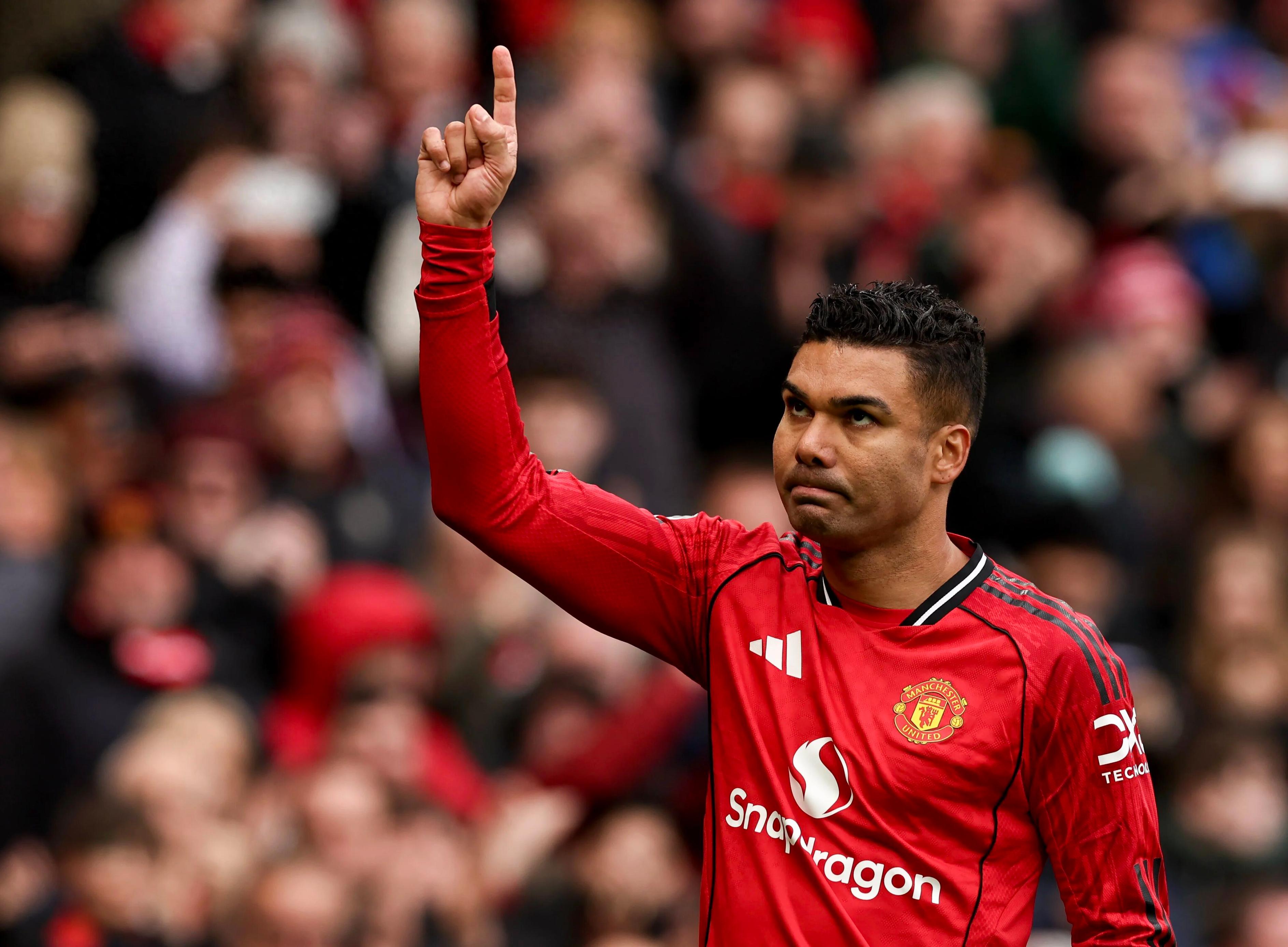 Manchester United teammates' persuasion fails, Casemiro sees through the situation and decides to leave! Top potential destinations revealed.