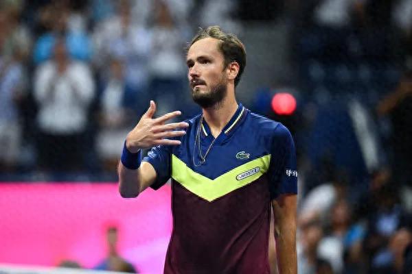 Medvedev: I don’t play for money; the total fines in my career would make me cry