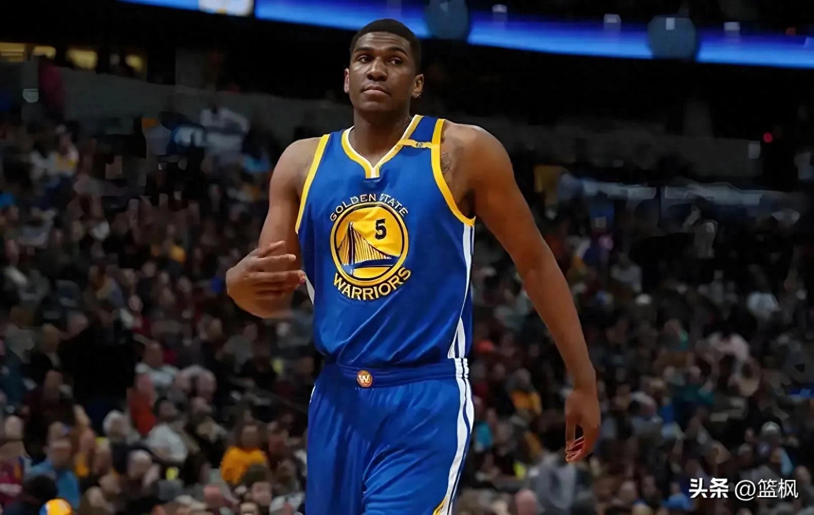 The contracts of the three Warriors expire, the defensive giants are likely to stay on the team, and the three-crown veteran is bidding farewell to the Warriors