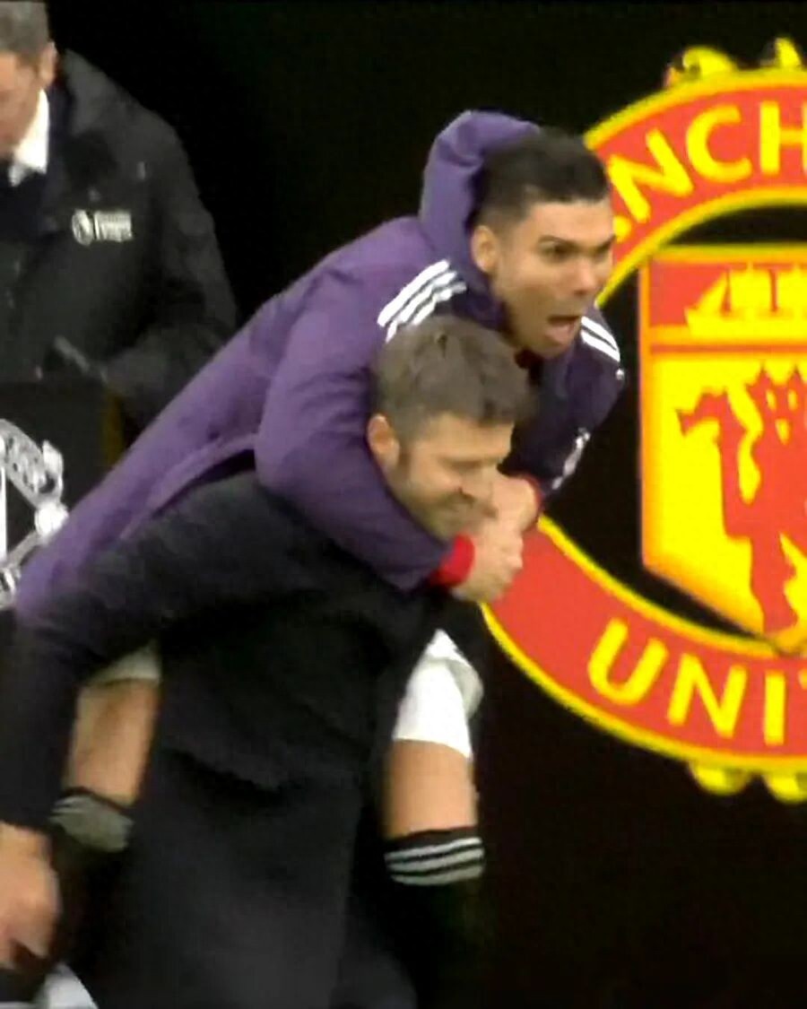 Revealing Casemiro's Manchester United contract extension clause: one condition can secure a £350,000 weekly wage! Selling Zirkzee may already be decided