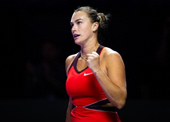 Sabalenka’s two wins don’t guarantee advancement, Djokovic’s first victory over Tabillo contradicts the Italian chairman, gender exhibition match draws criticism